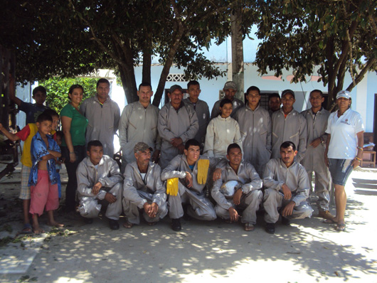El grupo de apicultores fue capacitado inicialmente por Cooagromiel y luego el Programa Colombia Responde siguió un segundo acompañamiento. 